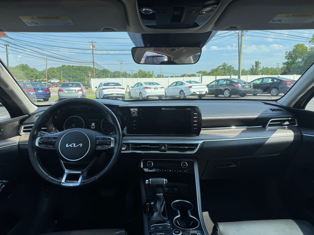 2022 Kia K5 Image 7