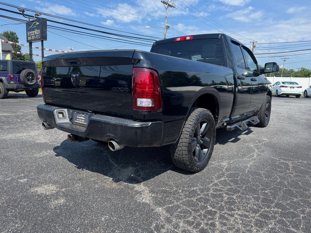 2015 RAM 1500 Image 3