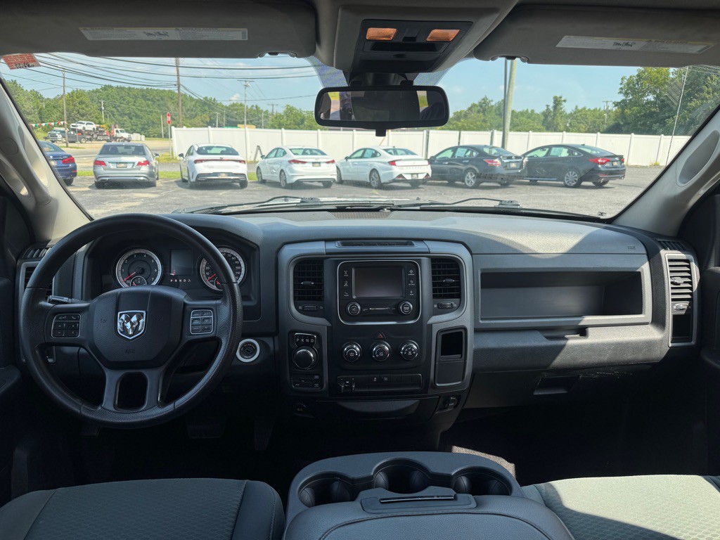 2015 RAM 1500 Image 7