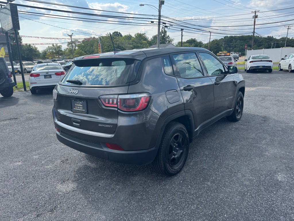 2019 Jeep Compass Image 3