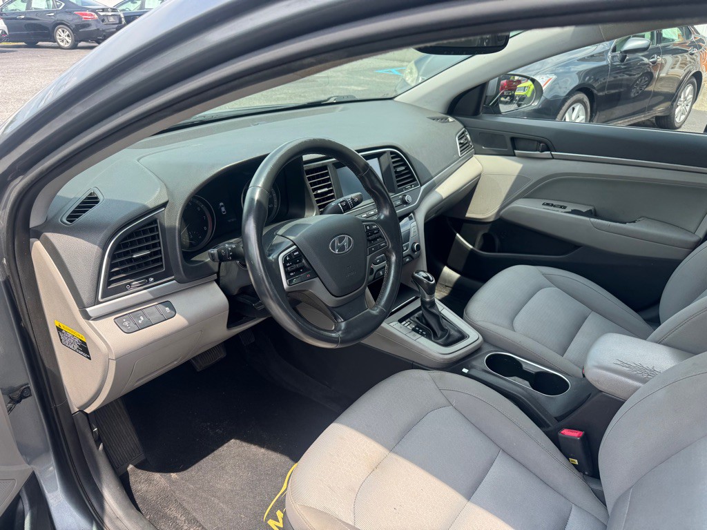 2018 Hyundai Elantra Image 5