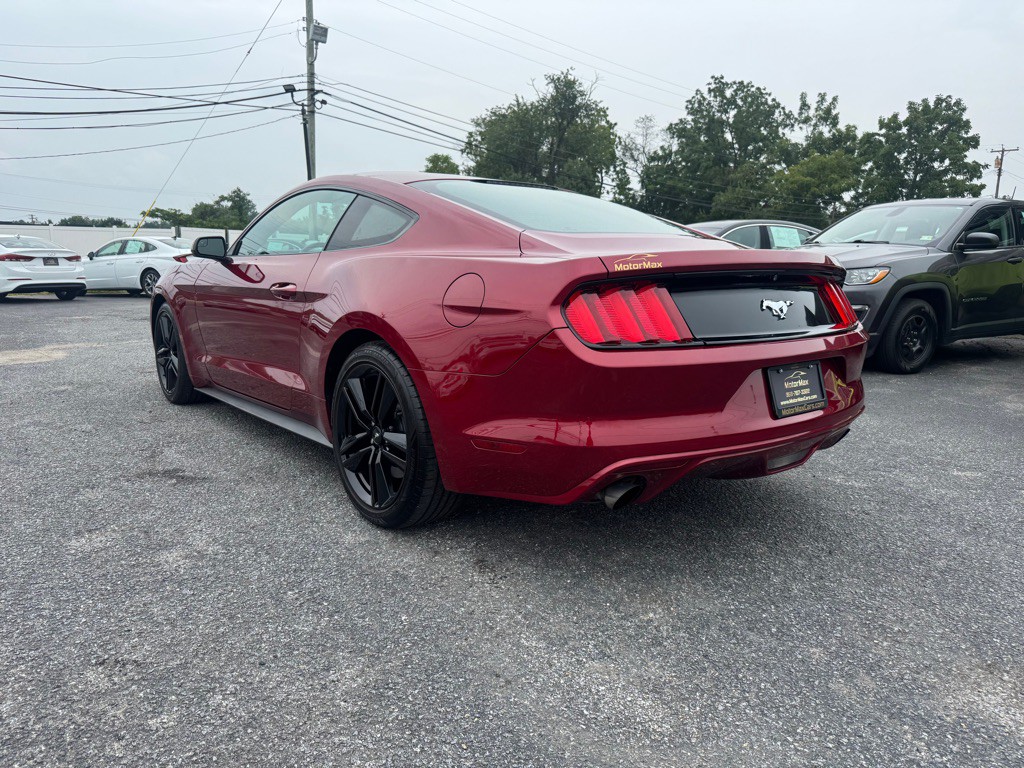 2015 Ford Mustang Image 2
