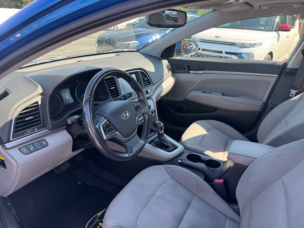 2018 Hyundai Elantra Image 5