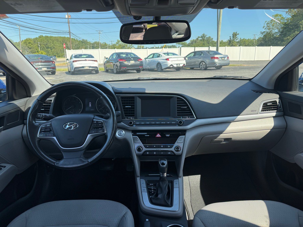 2018 Hyundai Elantra Image 7
