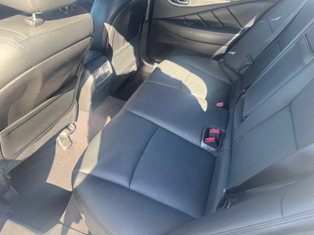 2016 INFINITI Q50 Image 6