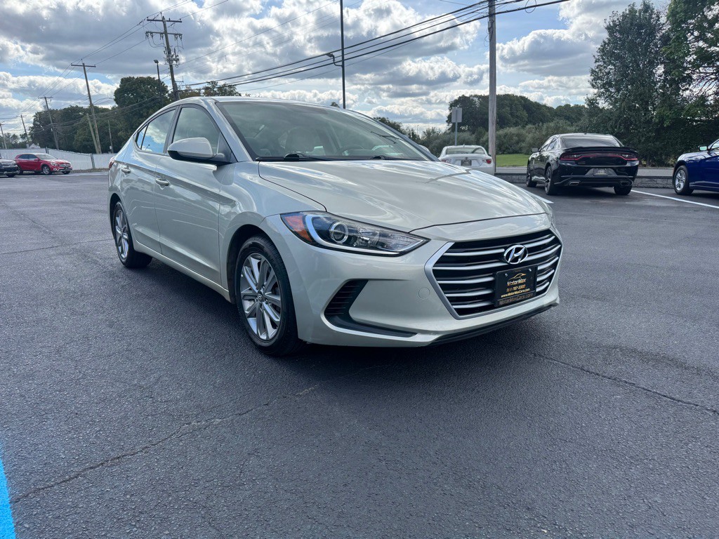 2017 Hyundai Elantra Image 4