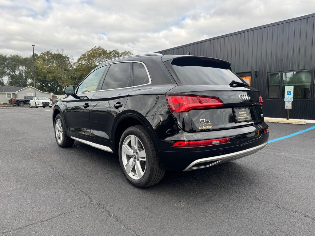 2018 Audi Q5 Image 2