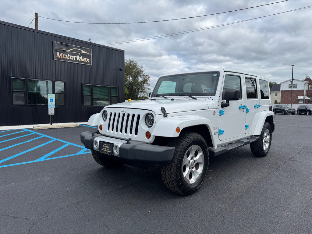 2013 Jeep Wrangler Unlimited Image 1