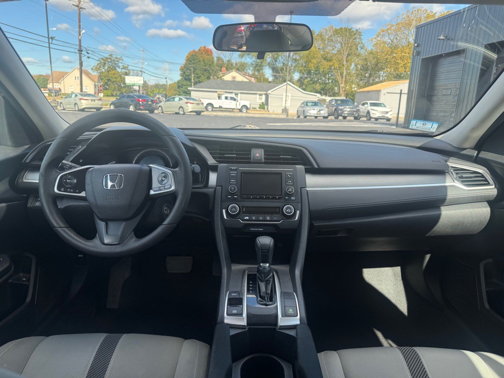 2018 Honda Civic Image 7