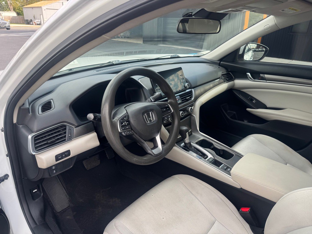 2018 Honda Accord Image 5