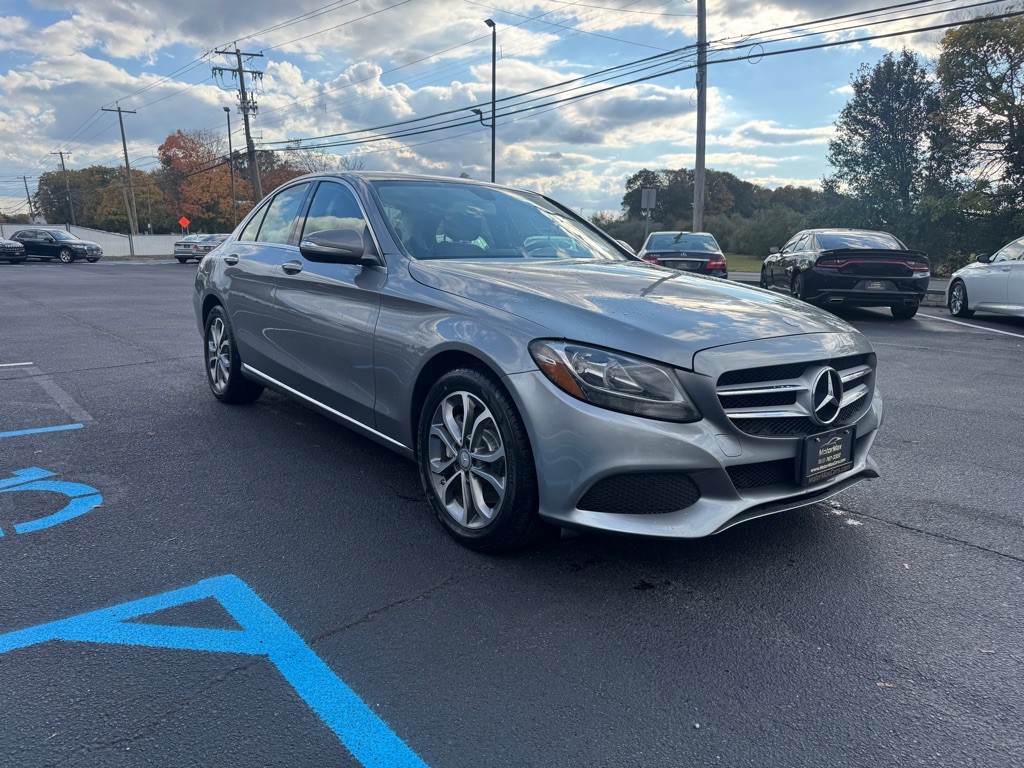 2015 Mercedes-Benz C-Class Image 4