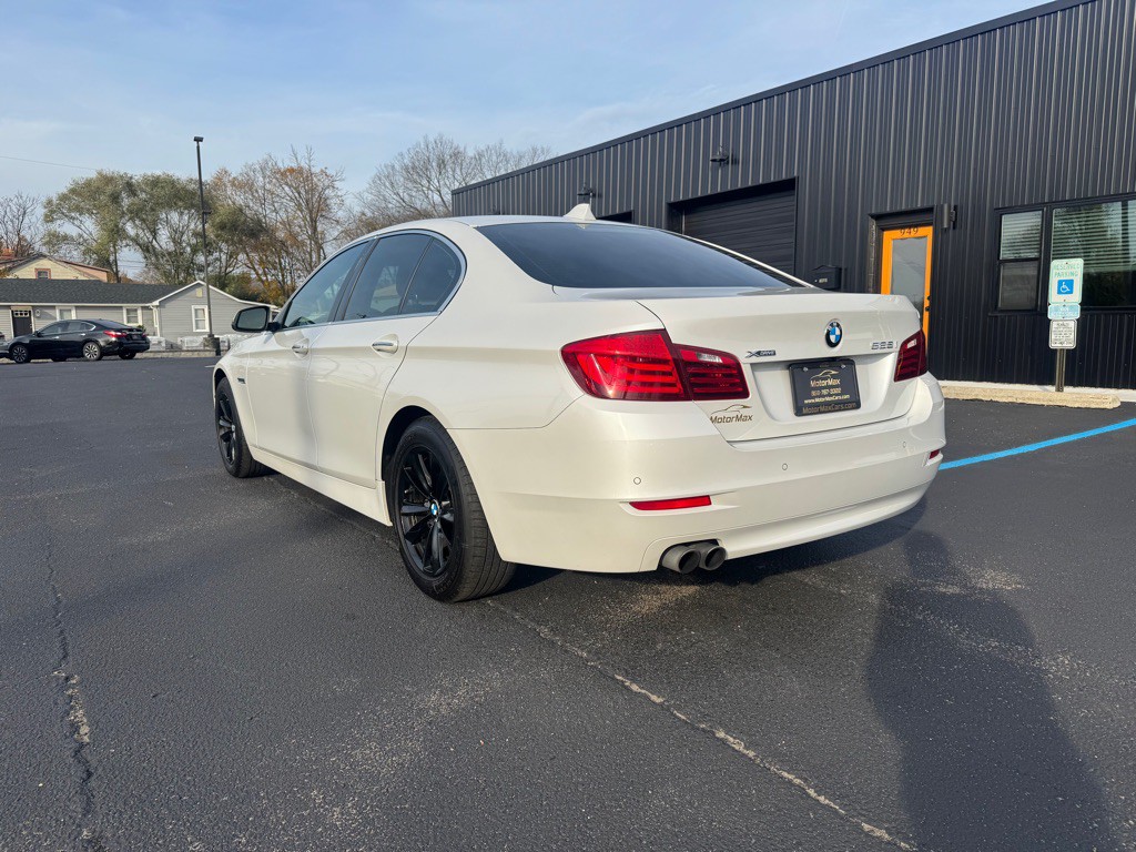 2014 BMW 5 Series Image 2
