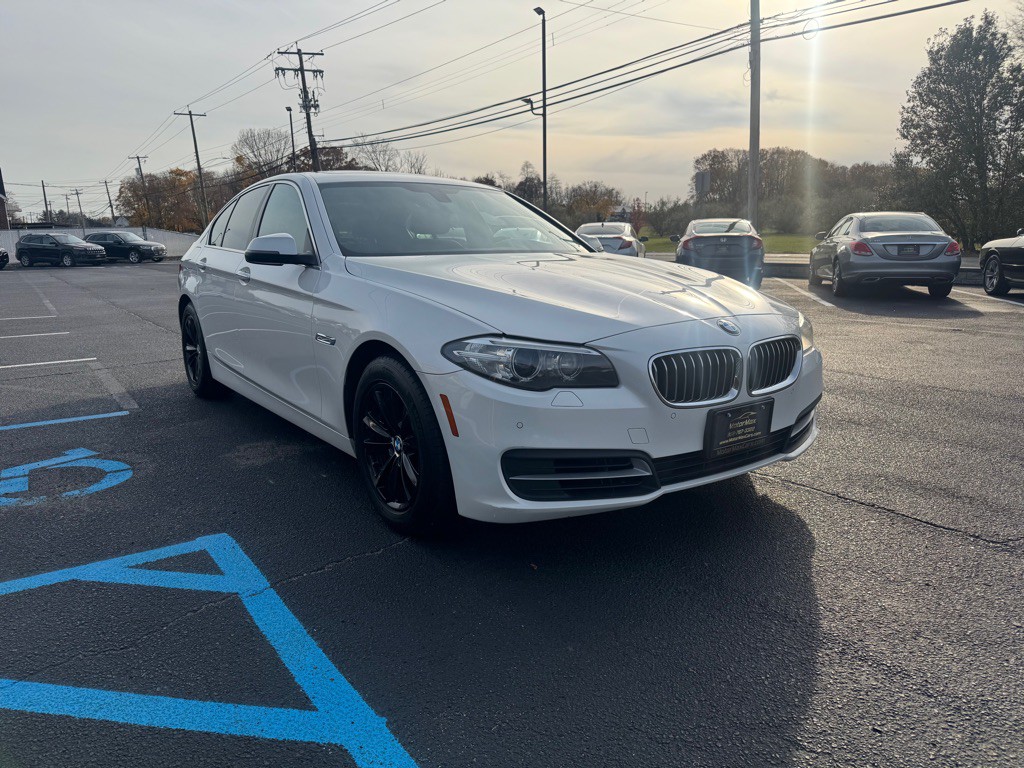 2014 BMW 5 Series Image 4