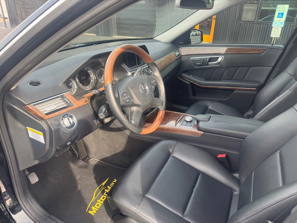 2012 Mercedes-Benz E-Class Image 5