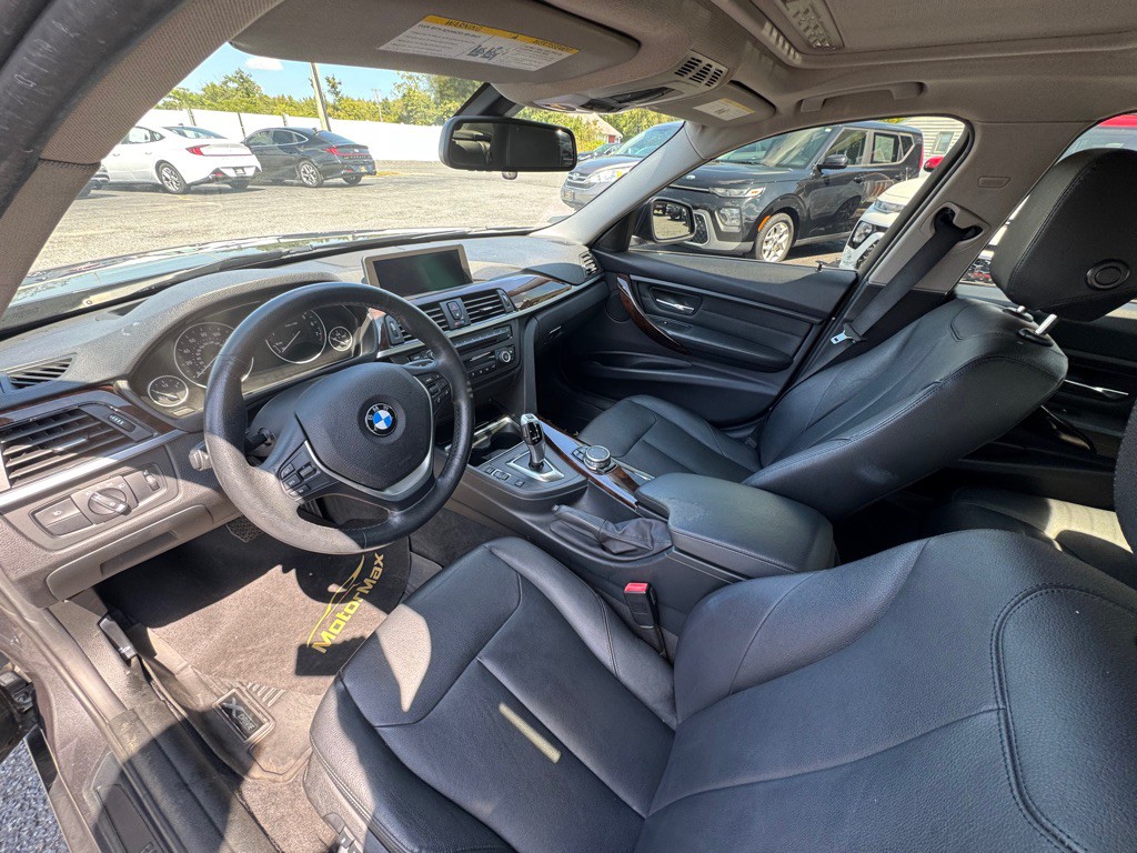 2015 BMW 3 Series Image 5