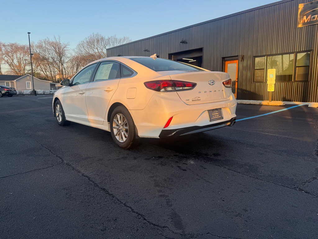 2018 Hyundai Sonata Image 2