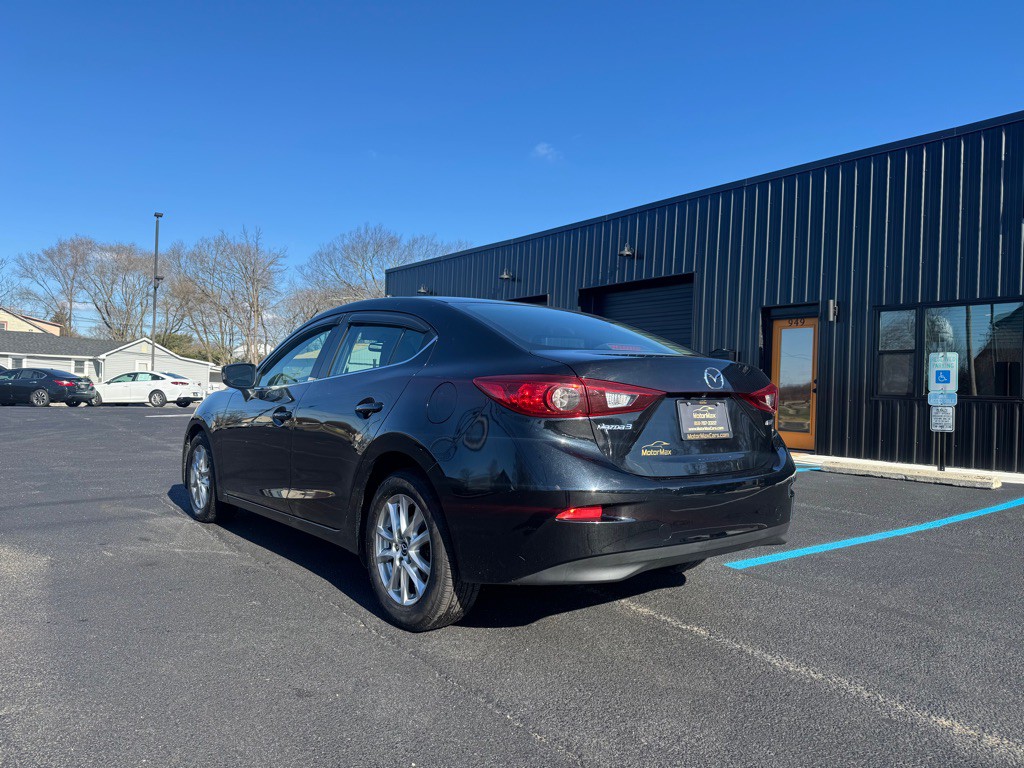 2016 Mazda Mazda3 Image 2