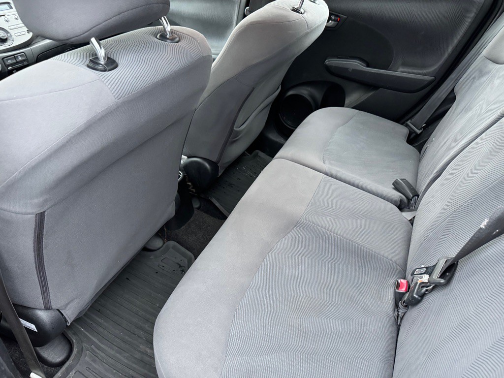 2010 Honda Fit Image 6