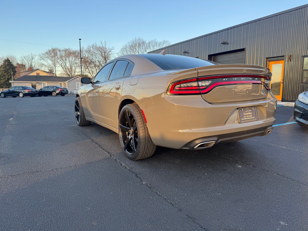 2018 Dodge Charger Image 2
