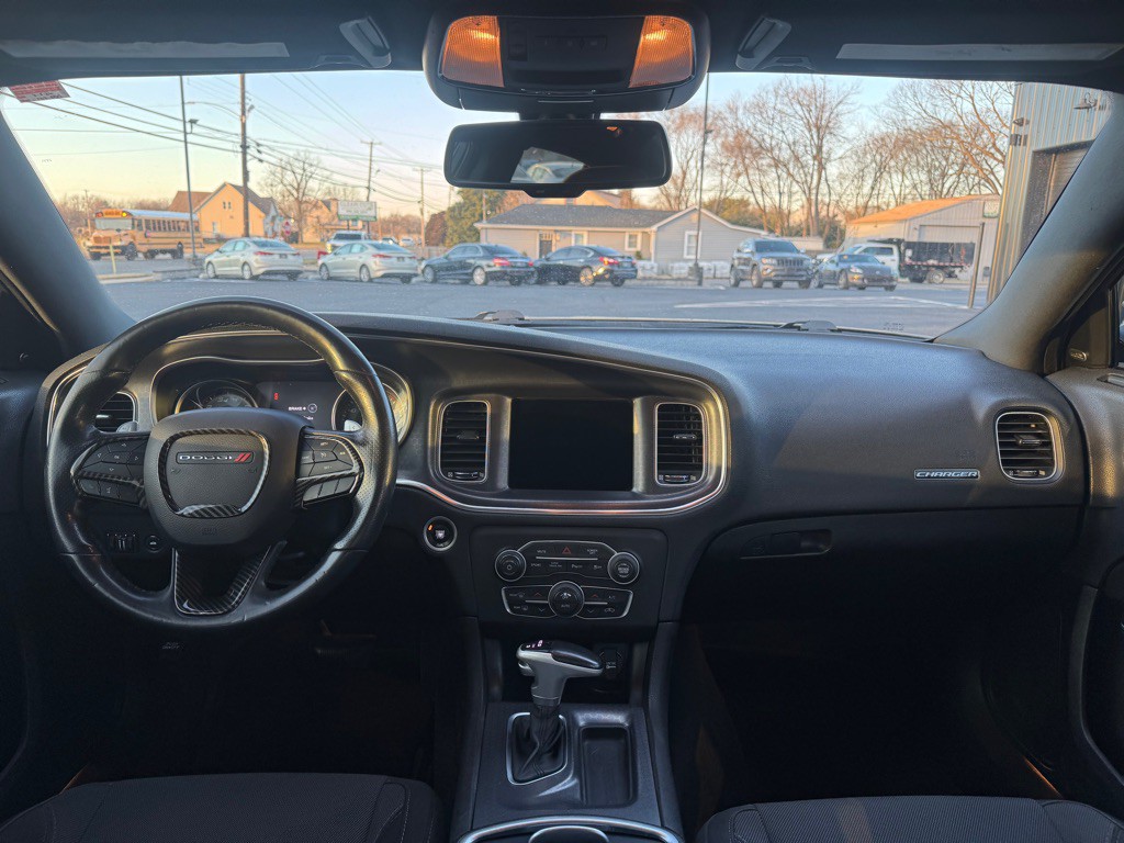 2018 Dodge Charger Image 9