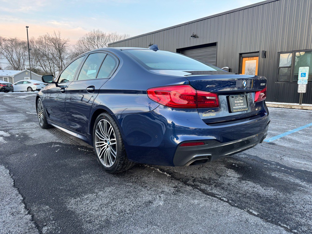 2017 BMW 5 Series Image 2