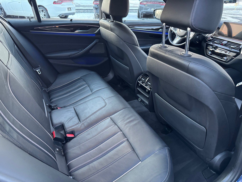 2017 BMW 5 Series Image 7