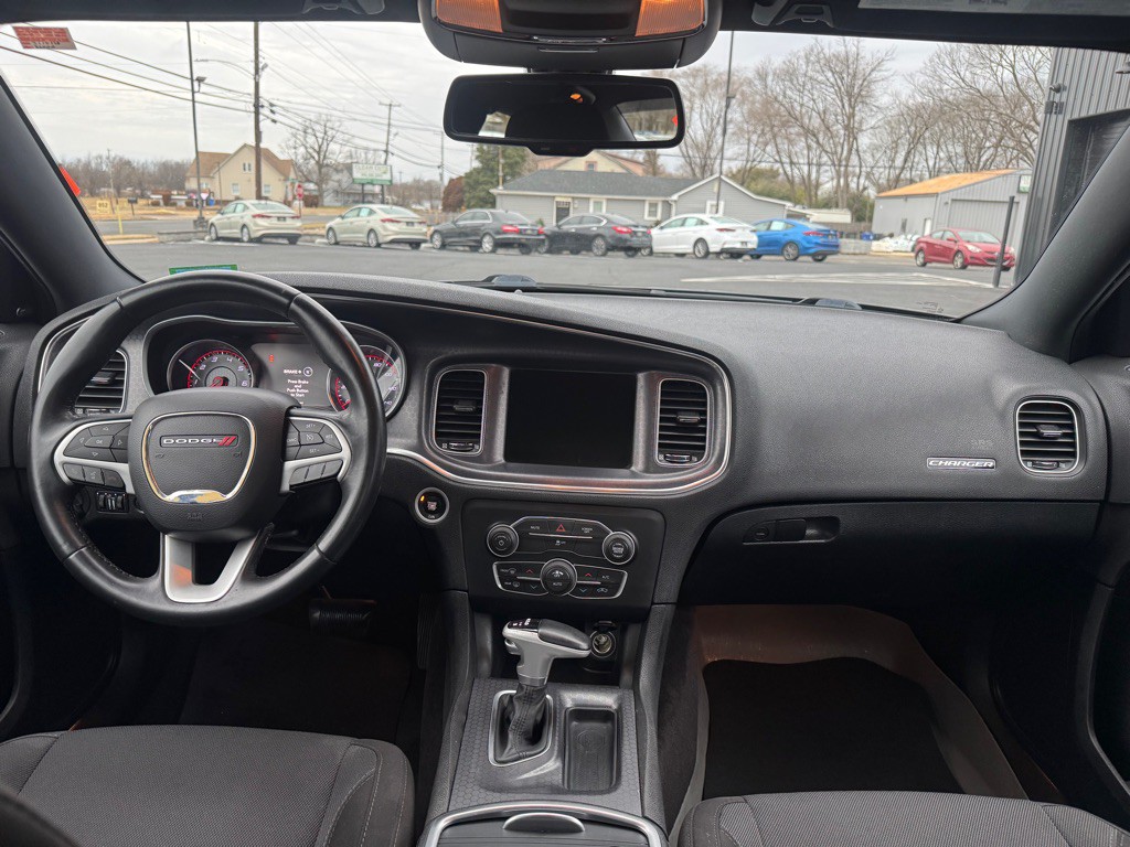 2017 Dodge Charger Image 9