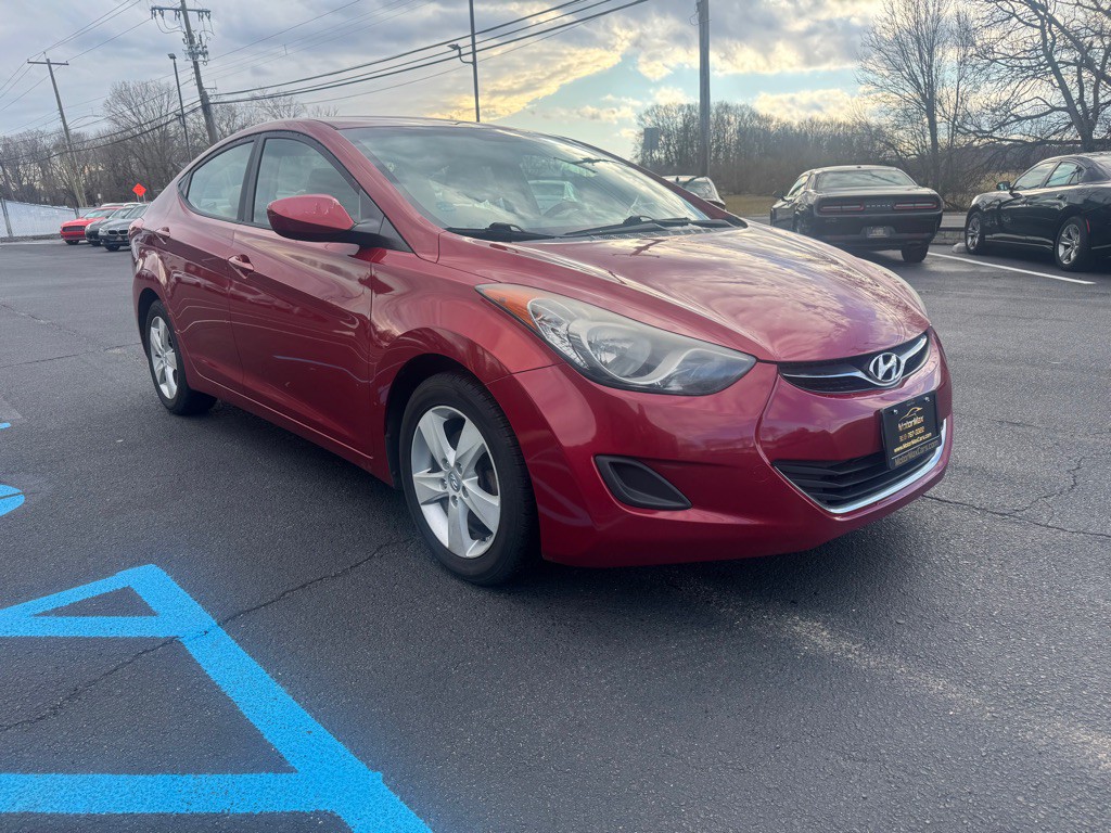 2013 Hyundai Elantra Image 4