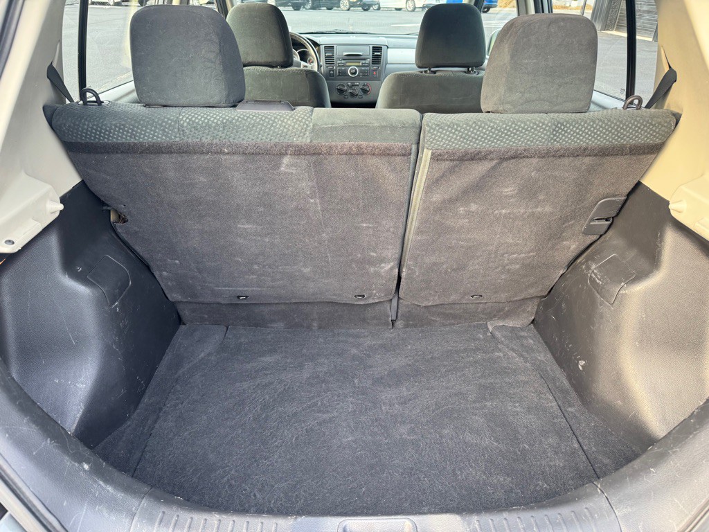 2012 Nissan Versa Image 10