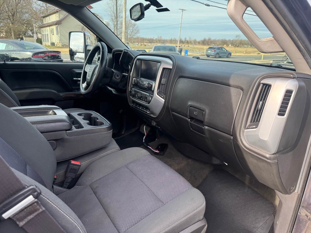 2015 GMC Sierra Image 8