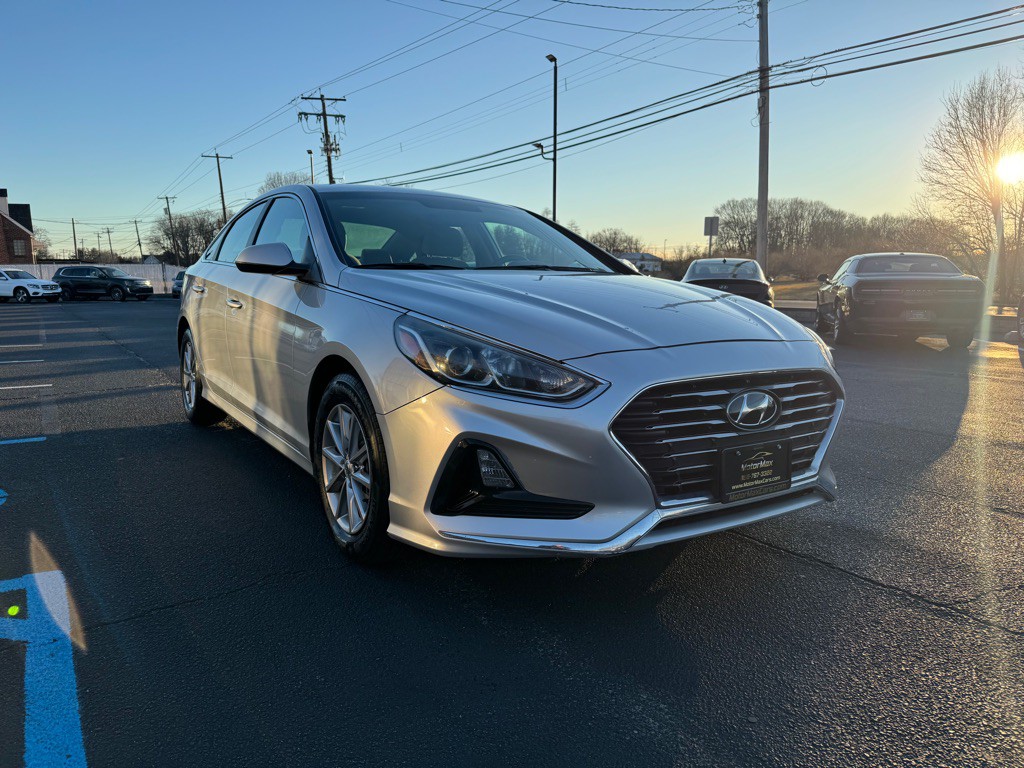 2018 Hyundai Sonata Image 4