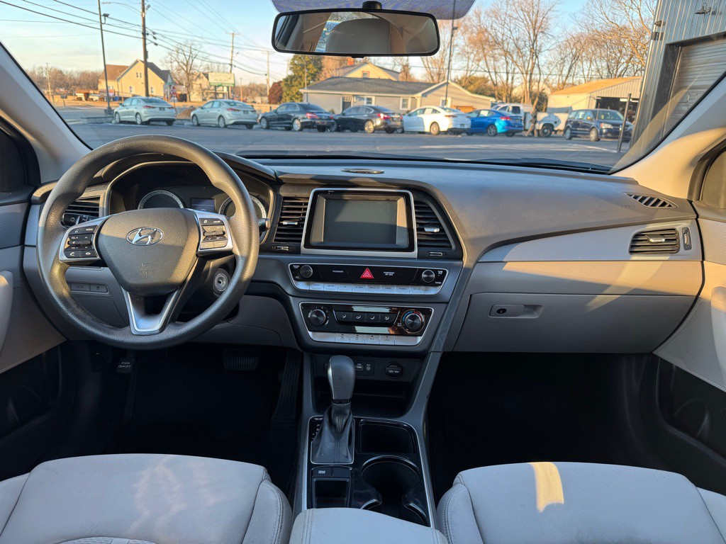 2018 Hyundai Sonata Image 9