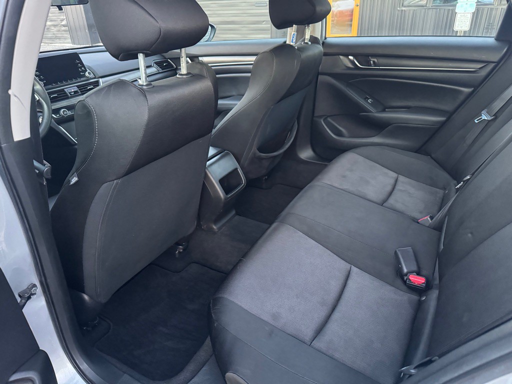 2019 Honda Accord Image 6