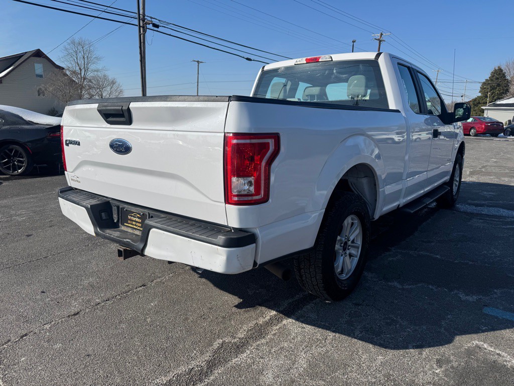 2015 Ford F-150 Image 3