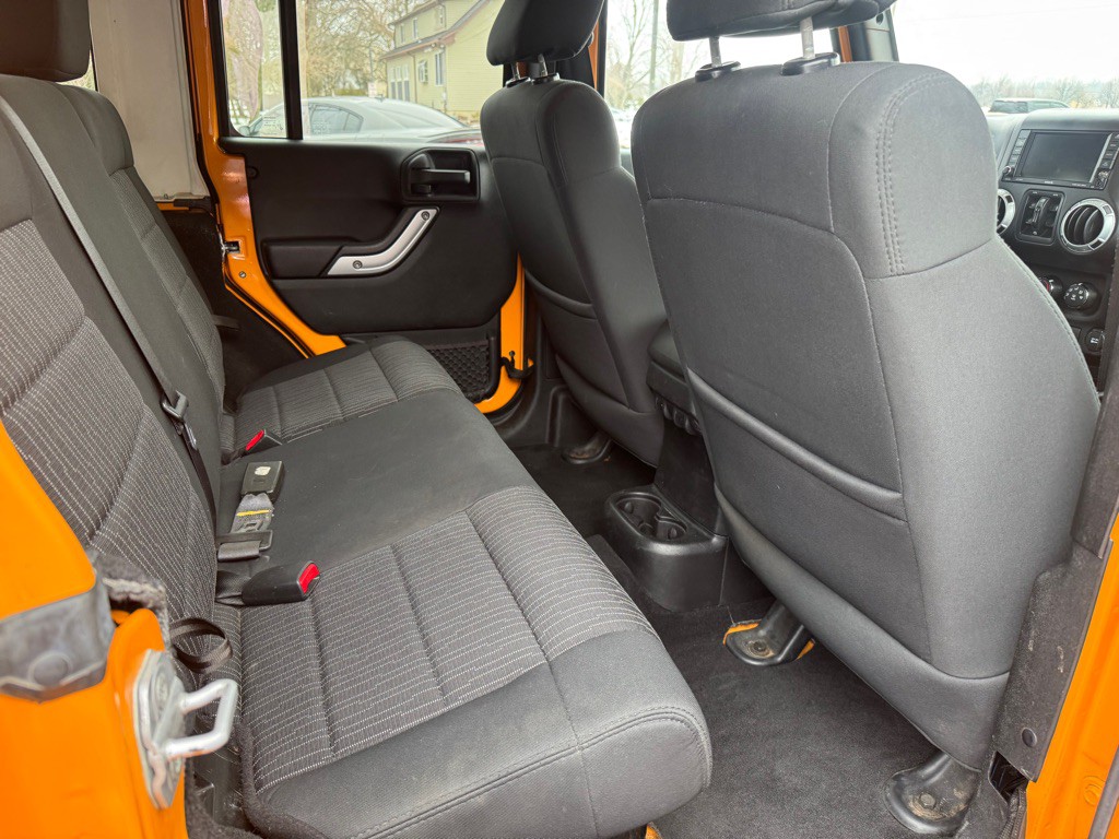 2012 Jeep Wrangler Unlimited Image 7