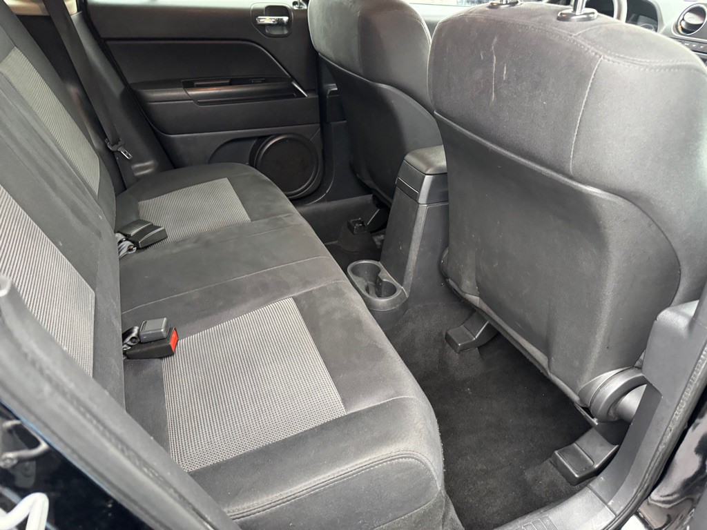 2012 Jeep Compass Image 7