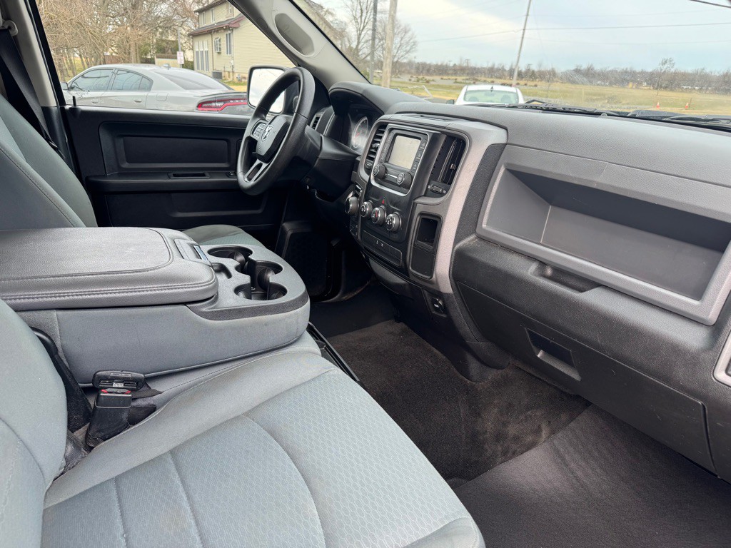 2015 RAM 1500 Image 8