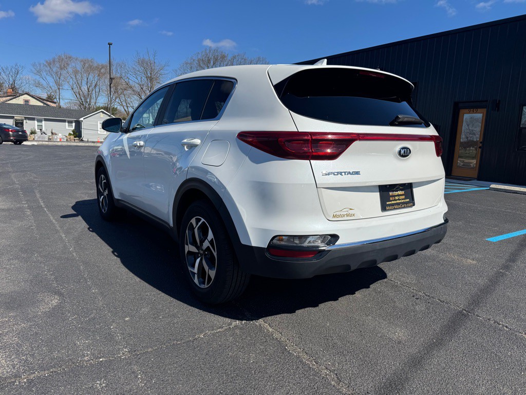 2021 Kia Sportage Image 2