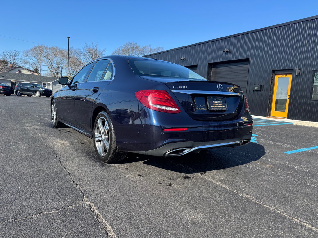 2017 Mercedes-Benz E-Class Image 2
