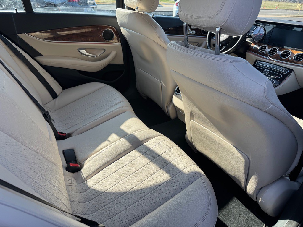 2017 Mercedes-Benz E-Class Image 7