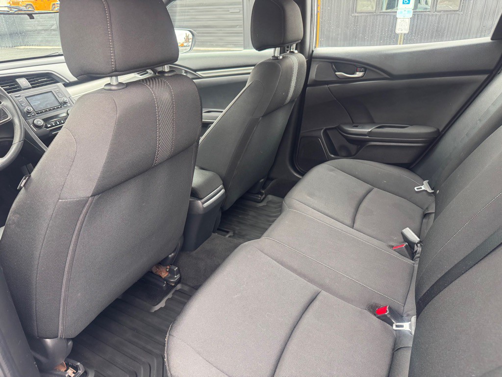 2017 Honda Civic Image 6