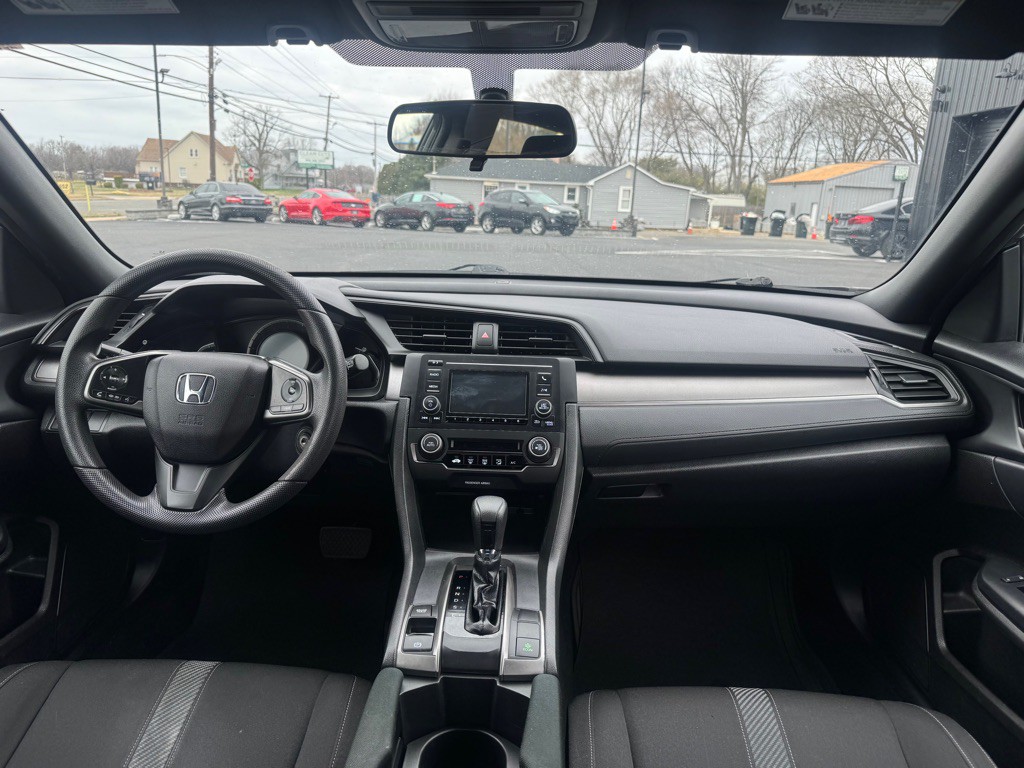 2017 Honda Civic Image 9