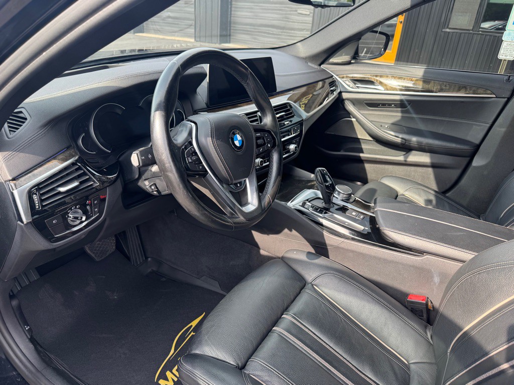 2017 BMW 5 Series Image 5