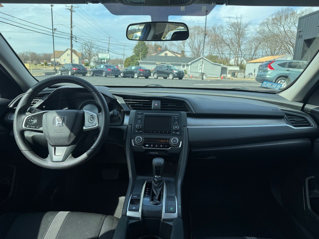 2016 Honda Civic Image 9