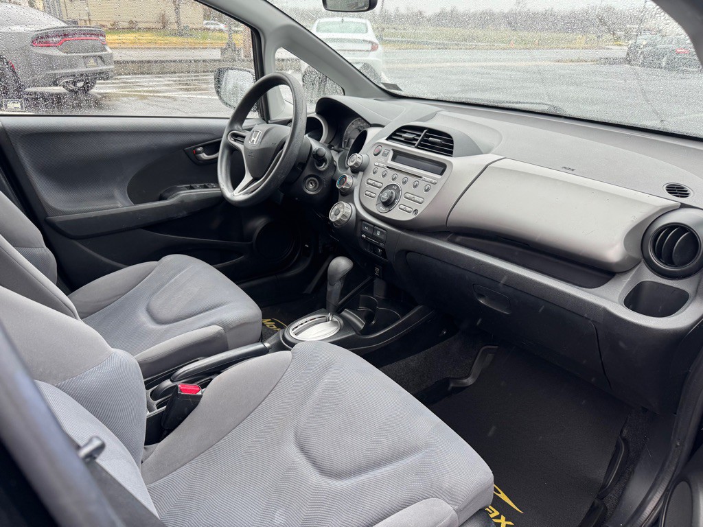 2010 Honda Fit Image 8