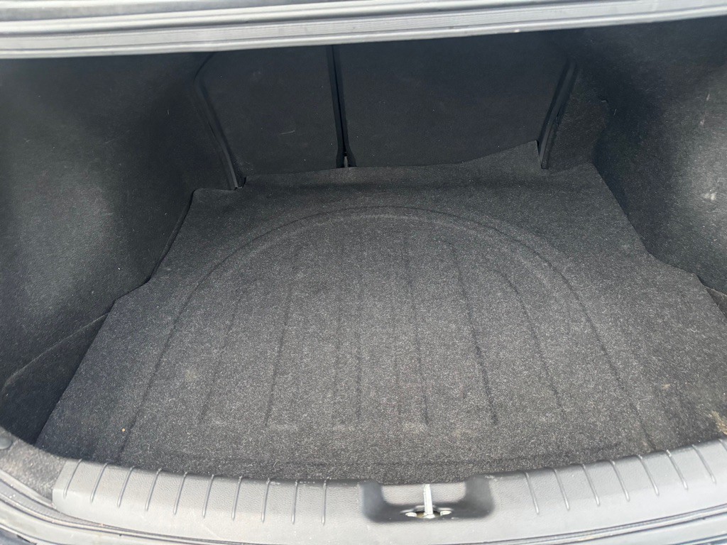 2017 Hyundai Elantra Image 10