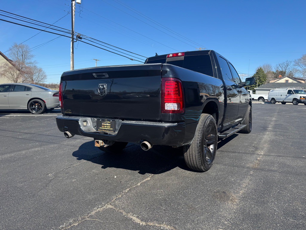 2015 RAM 1500 Image 3