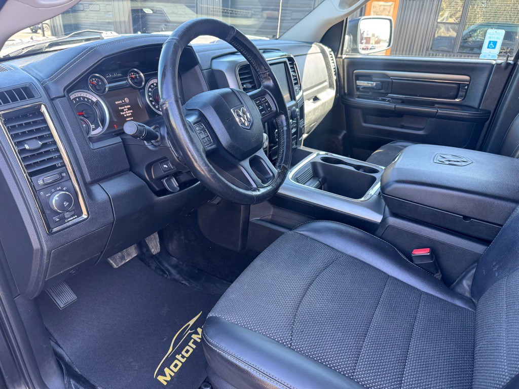 2015 RAM 1500 Image 5