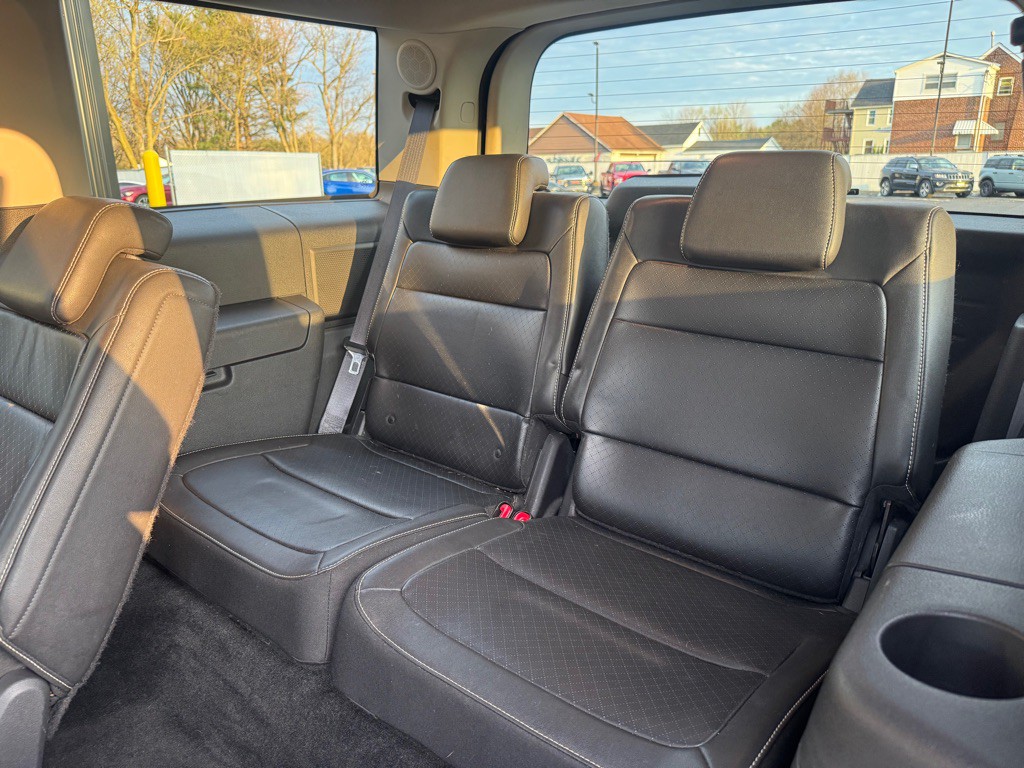 2009 Ford Flex Image 7