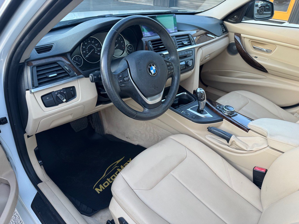 2014 BMW 3 Series Image 5